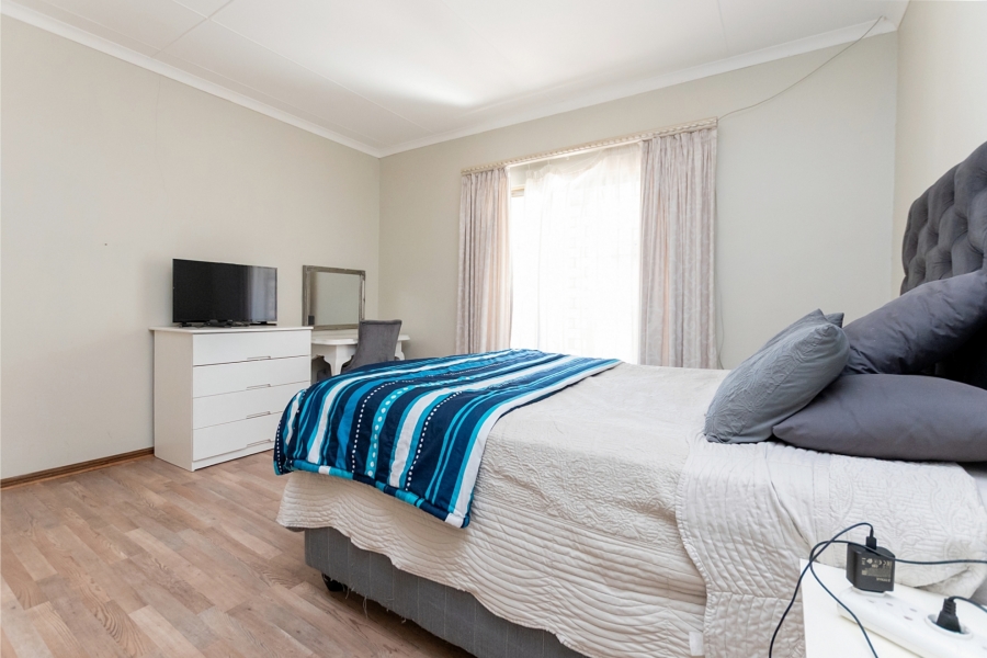 3 Bedroom Property for Sale in Laaiplek Western Cape